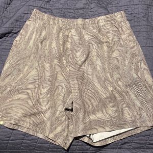 Lululemon shorts 7’